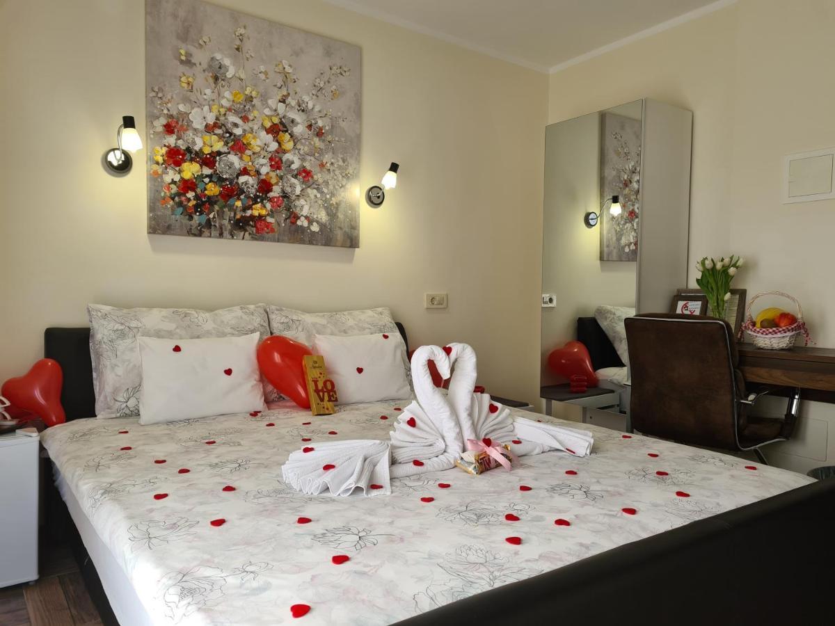 Slatki Snovi II Otel Knin Dış mekan fotoğraf