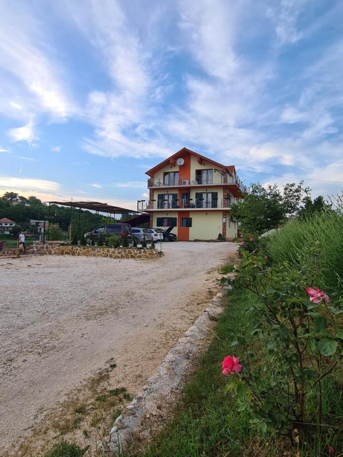 Slatki Snovi II Otel Knin Dış mekan fotoğraf