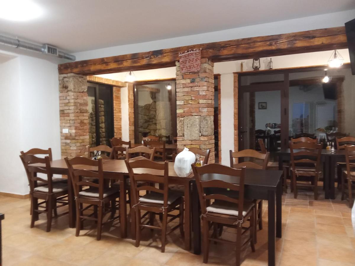Slatki Snovi II Otel Knin Dış mekan fotoğraf